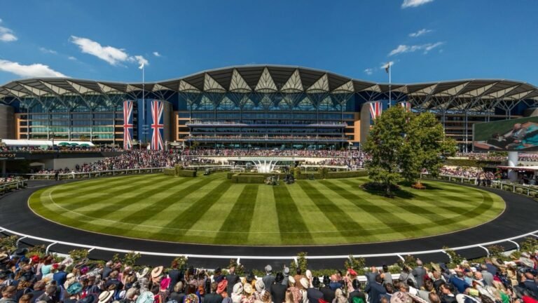 Horse Racing Tips Today: Three Best Bets for Saturday 3 October 2026